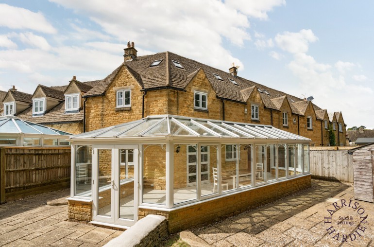 Oakeys Close, Stow On The Wold, GL54