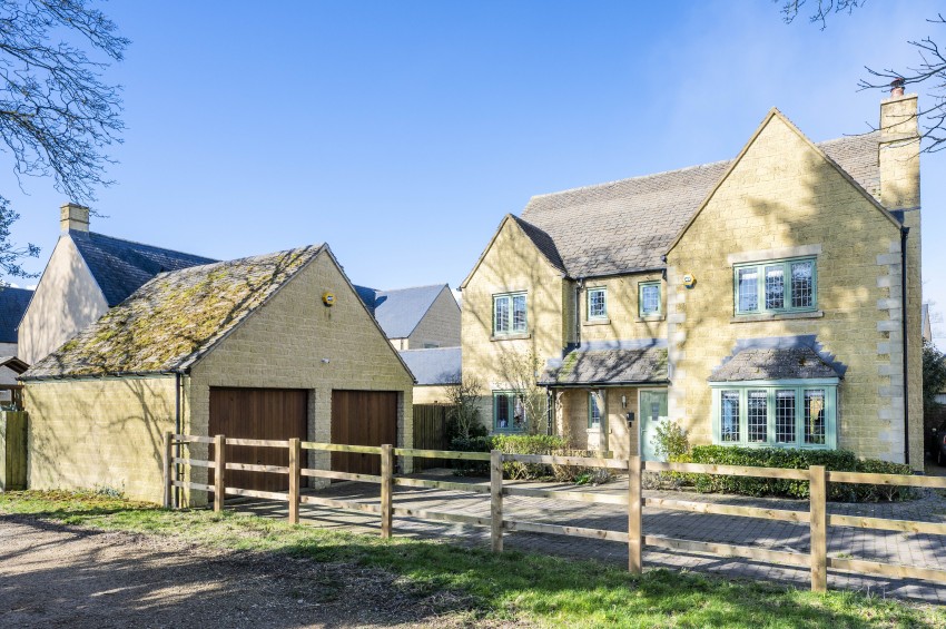 Images for Sparrows Way, Upper Rissington, GL54